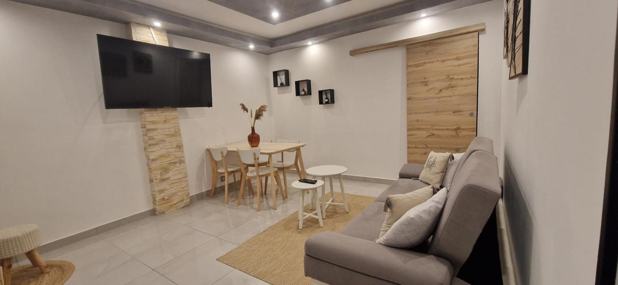 Apt Moderne En Plein Centre-Ville Saint-Claude Ngoại thất bức ảnh
